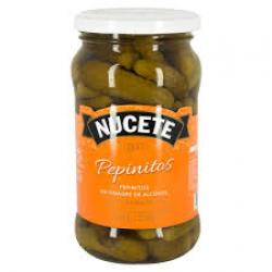 Pepinos en vinagre