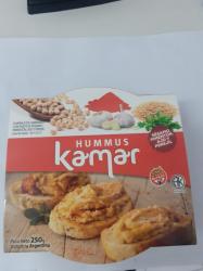 Hummus con sésamo, pimentón , ajo y perejil