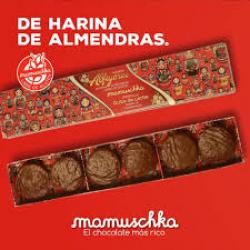 Alfajores de harina de almendras con relleno de dulce de leche