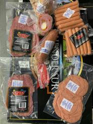 CARNE fiambres Hender Sur Pastron cocido , ahumado, bursh entero y feteado, matambre de carne , salchichas