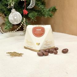 Mani , almendras , avellanas y pasas de uvas bañadas en chocolate con leche