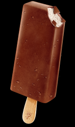 Paletina de Crema  americana bañada con cobertura de chocolate