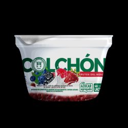 Yogur de almendras con colchón de frutos del bosque