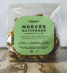 Nueces activadas con albahaca y ajo